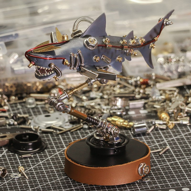 Mechanical Shark Mutation Assembled TOY